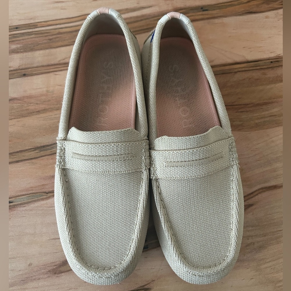 Rothys Sesame Driver 6.5 like new